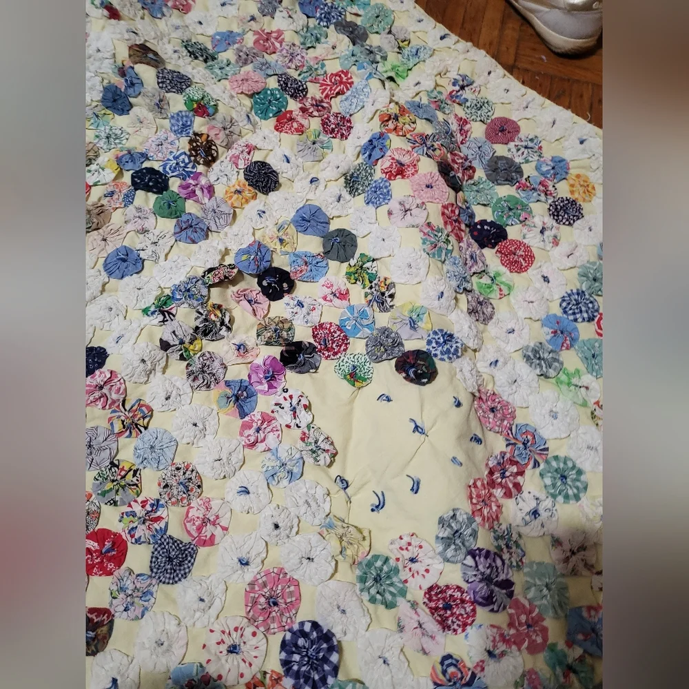 Colorful Patchwork Quilt Vintage Yo-Yo Quilt Yo Yo Coverlet